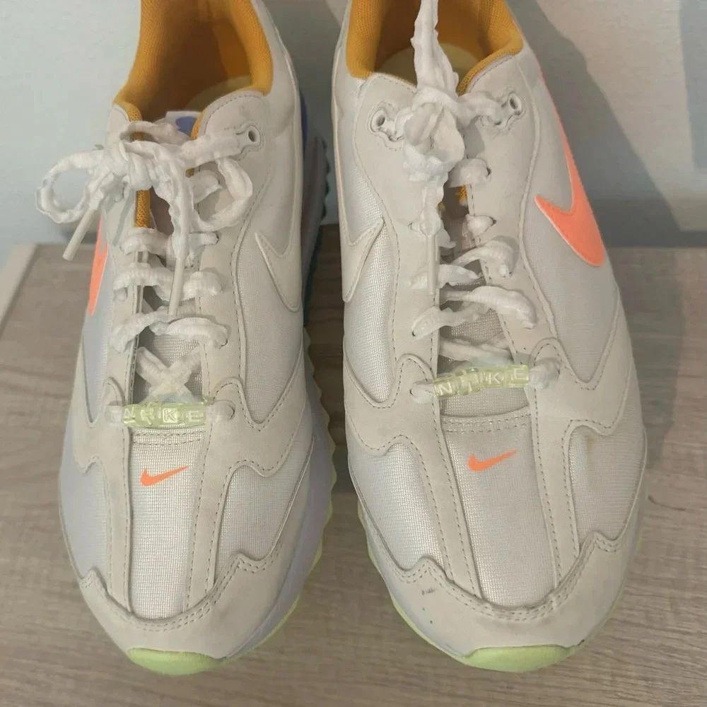Nike low top